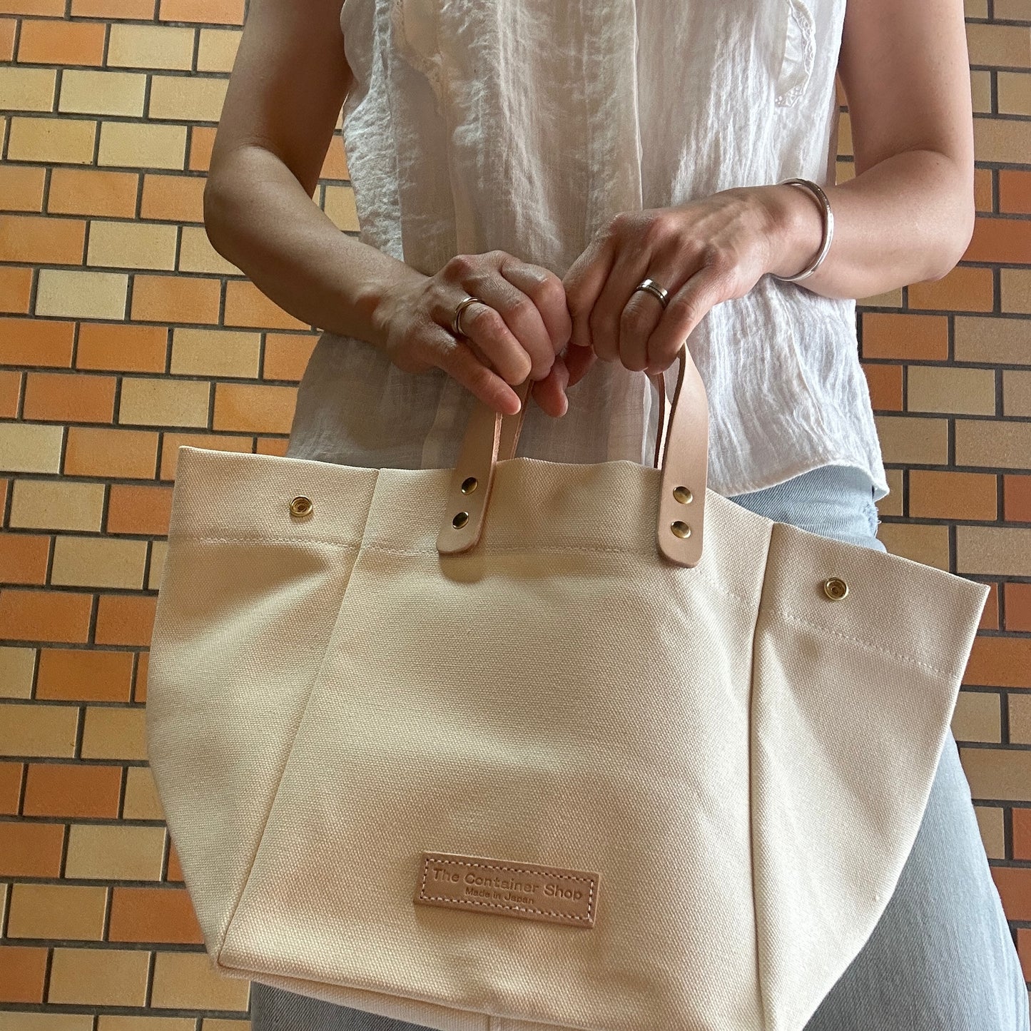CANVAS/STANDARD(SQ)