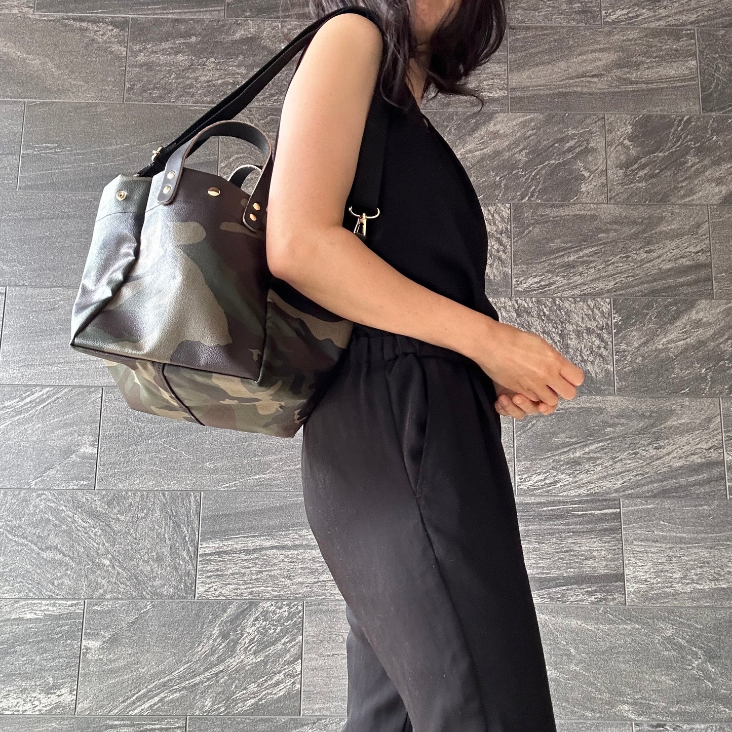 残わずか<ギフト>「軽くて拭ける」Coated PVC(WM)または(SQ) 旧Camouflage