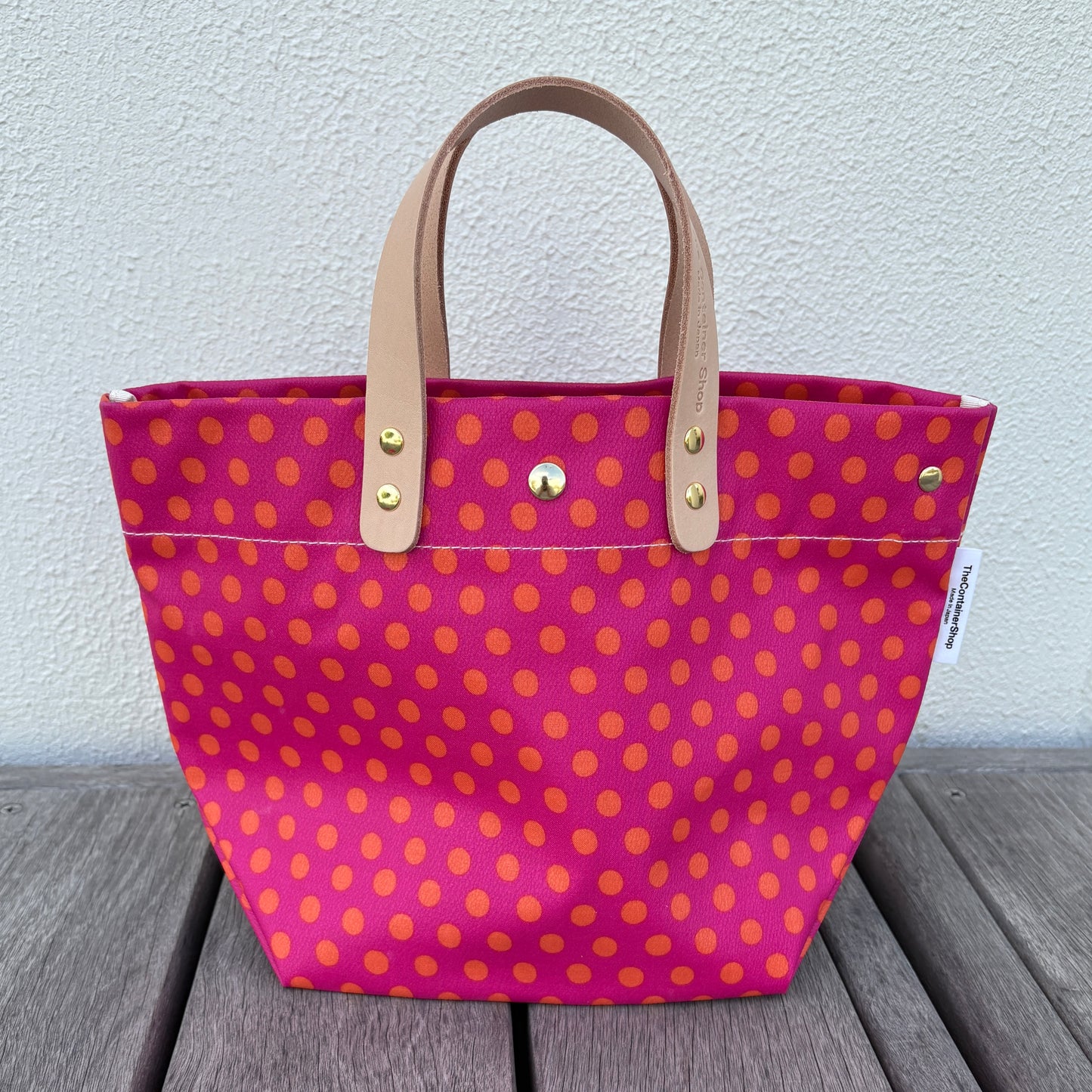 「軽くて拭ける」Coated PVC(WM) Polka Dots