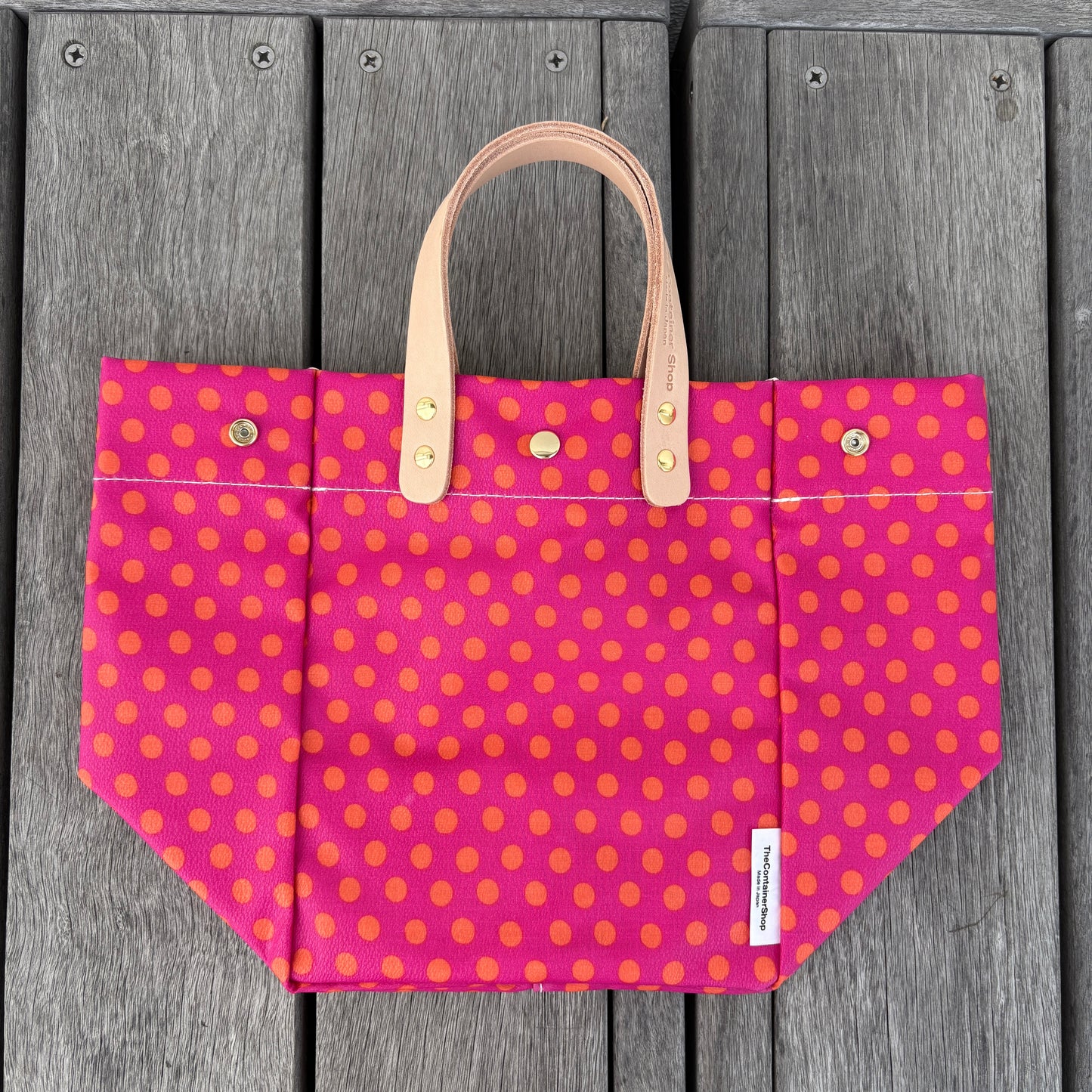 「軽くて拭ける」Coated PVC(SQ)Polka Dots
