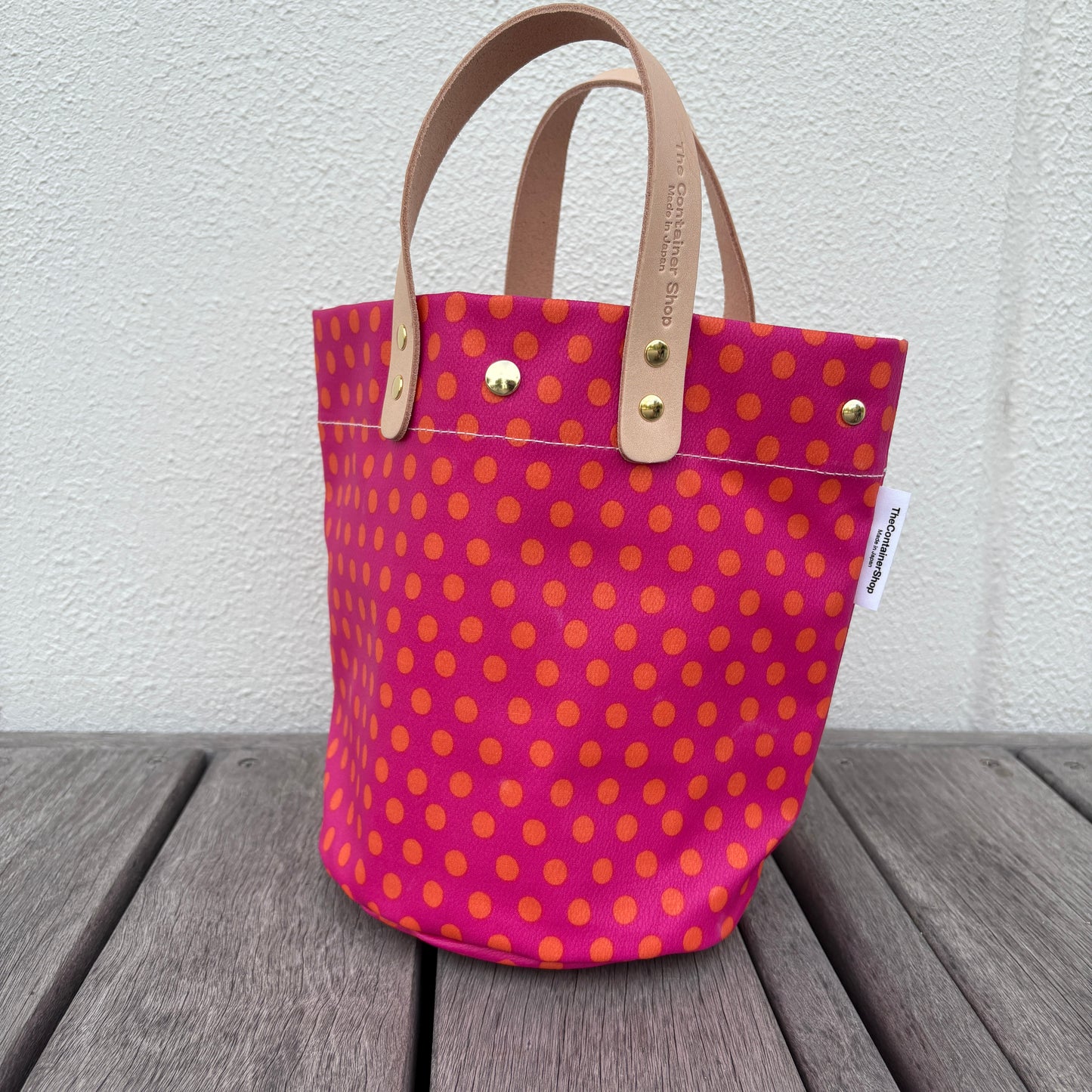 「軽くて拭ける」Coated PVC(丸底バッグ)Polka Dots