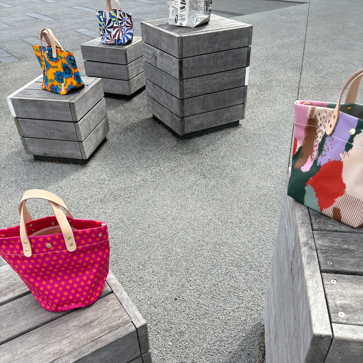 「軽くて拭ける」Coated PVC(WM) The Garden