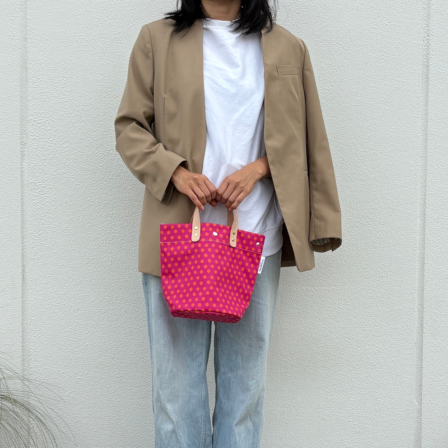 「軽くて拭ける」Coated PVC(丸底バッグ)Polka Dots