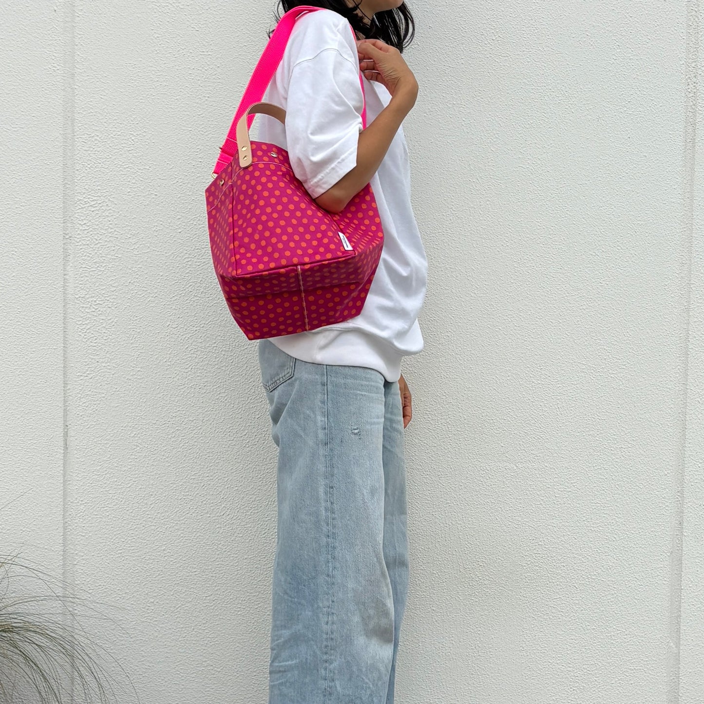 「軽くて拭ける」Coated PVC(SQ)Polka Dots