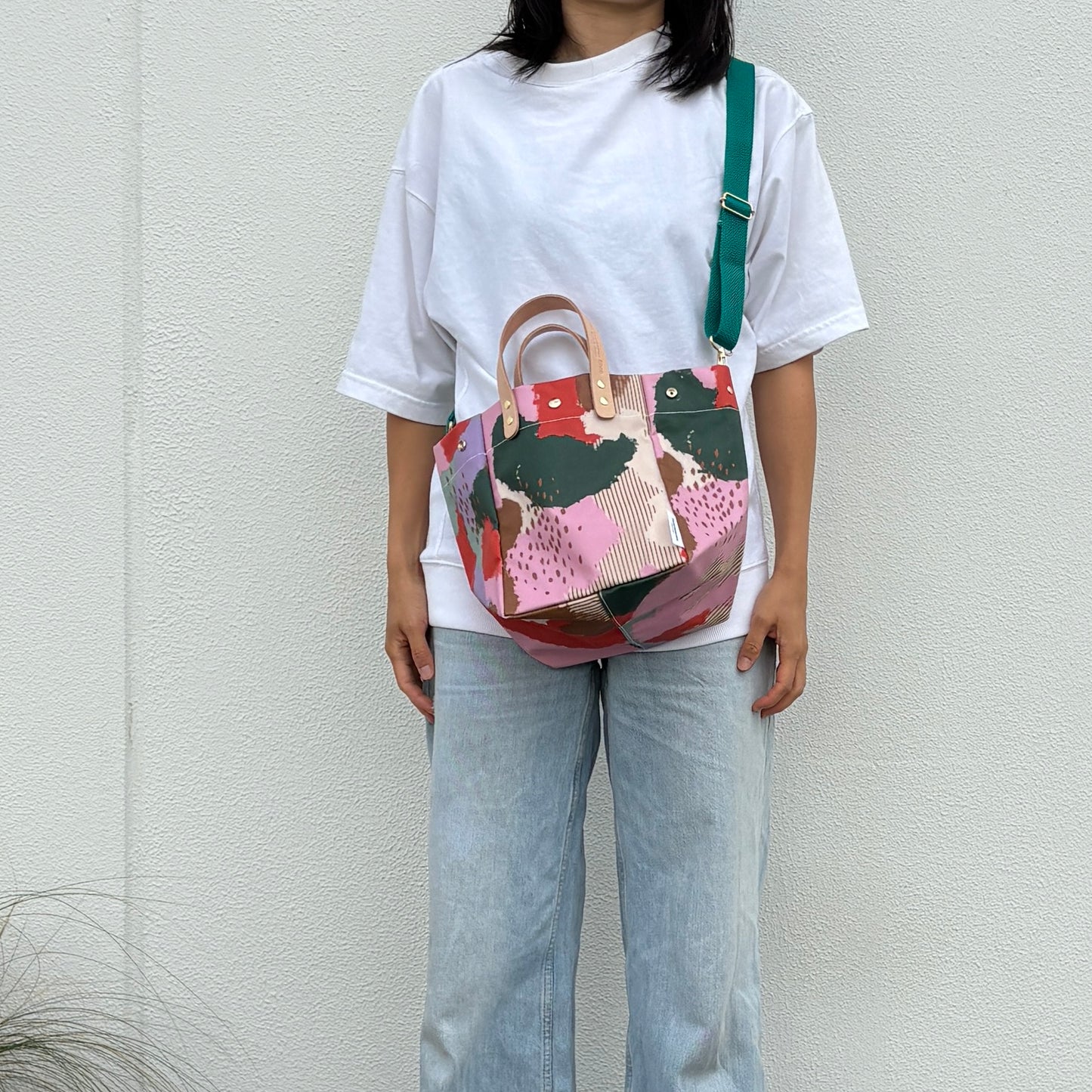 「軽くて拭ける」Coated PVC(SQ)The Garden