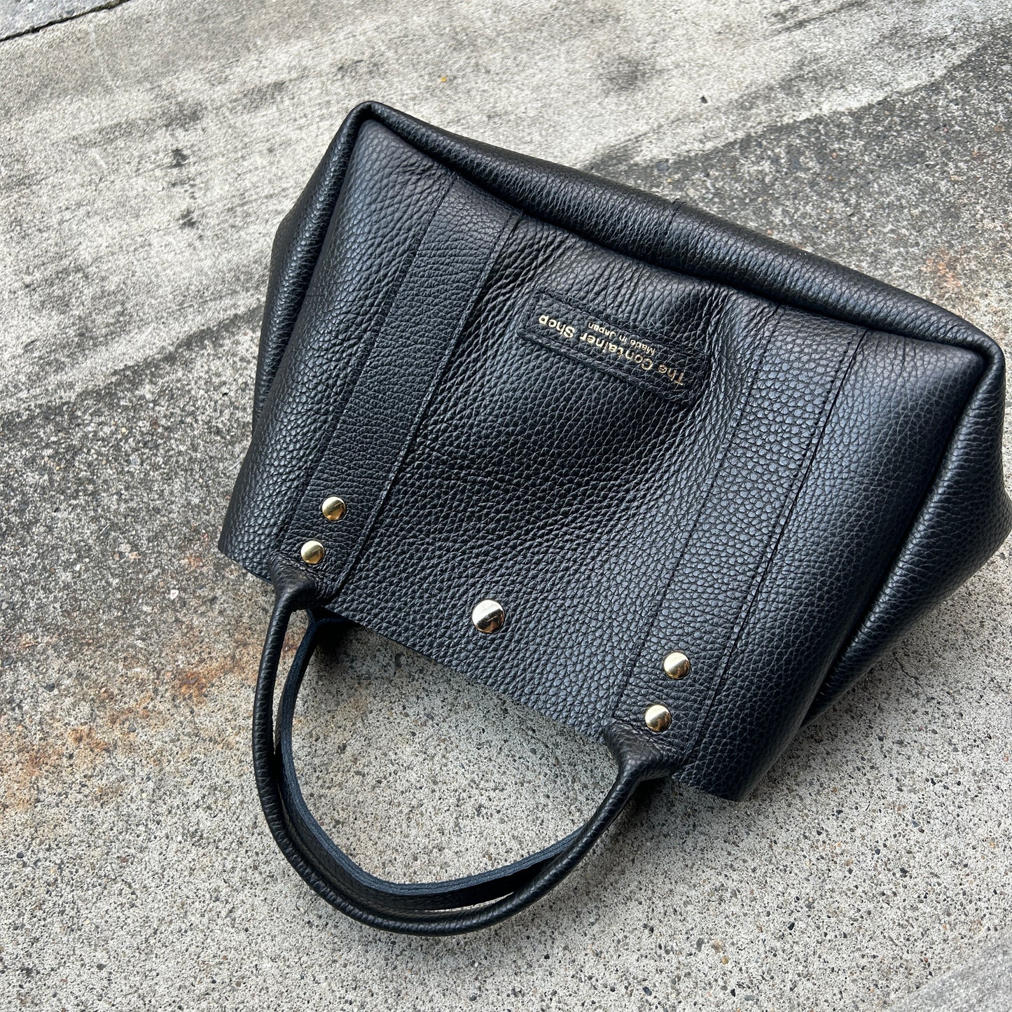 Cow Leather (Shallow Tote Size) BLACK