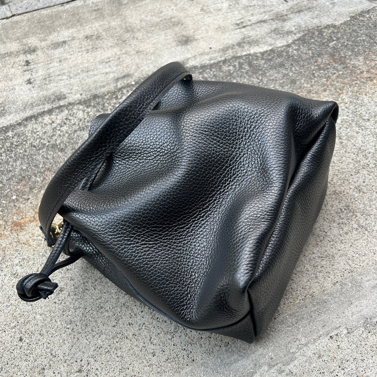 Cow Leather(Kinchaku) BLACK