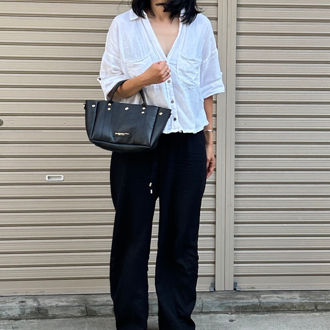 Cow Leather (Shallow Tote Size) BLACK