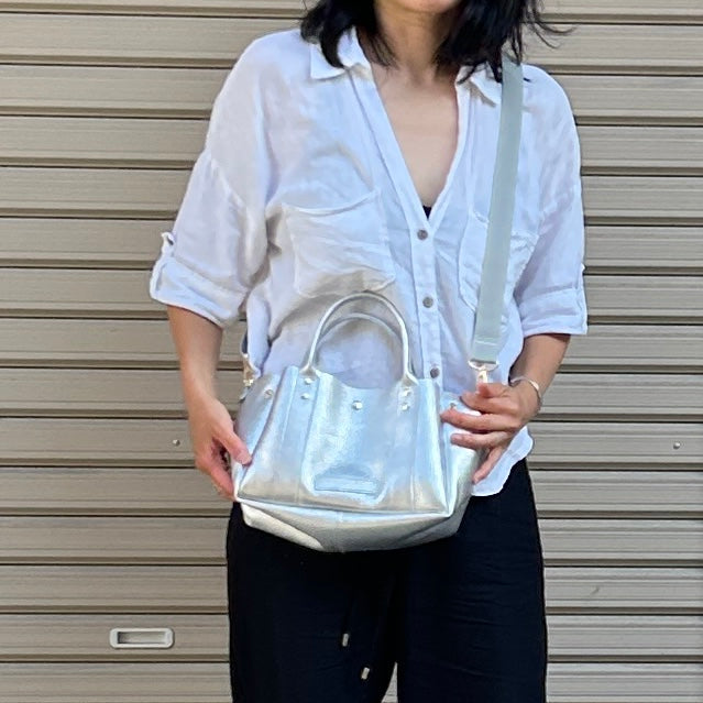 Cow Leather (Shallow Tote Size) ARGENTO