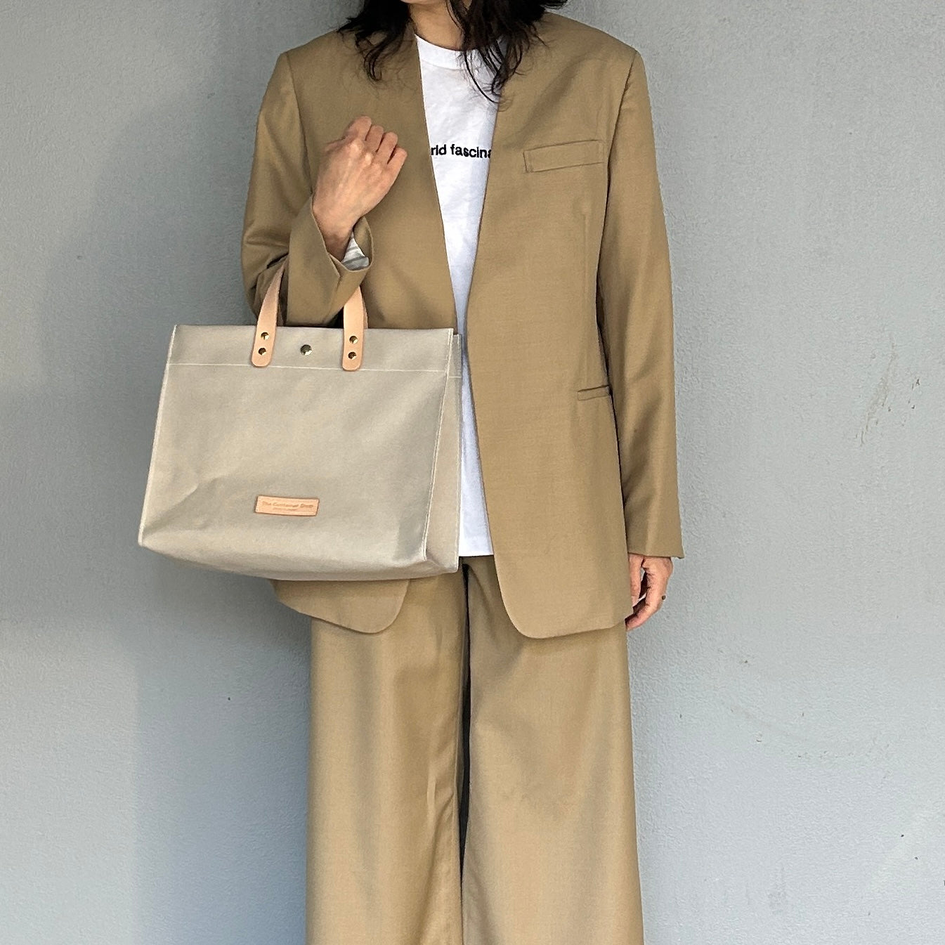 「軽くて拭ける」Coated PVC(レクタングルL)SILVER GREY(