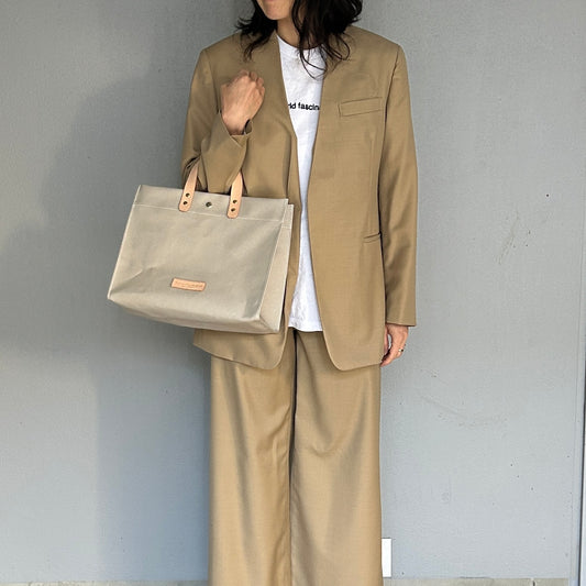 「軽くて拭ける」Coated PVC(レクタングルL)SILVER GREY(