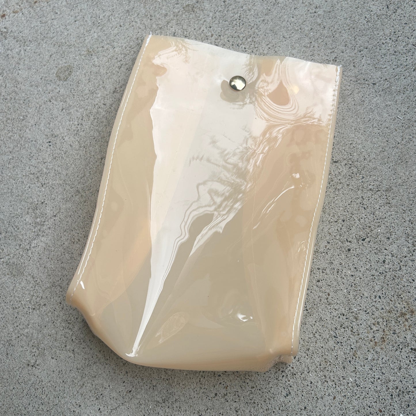 Colored PVC/Tumbler Pochette Ecru