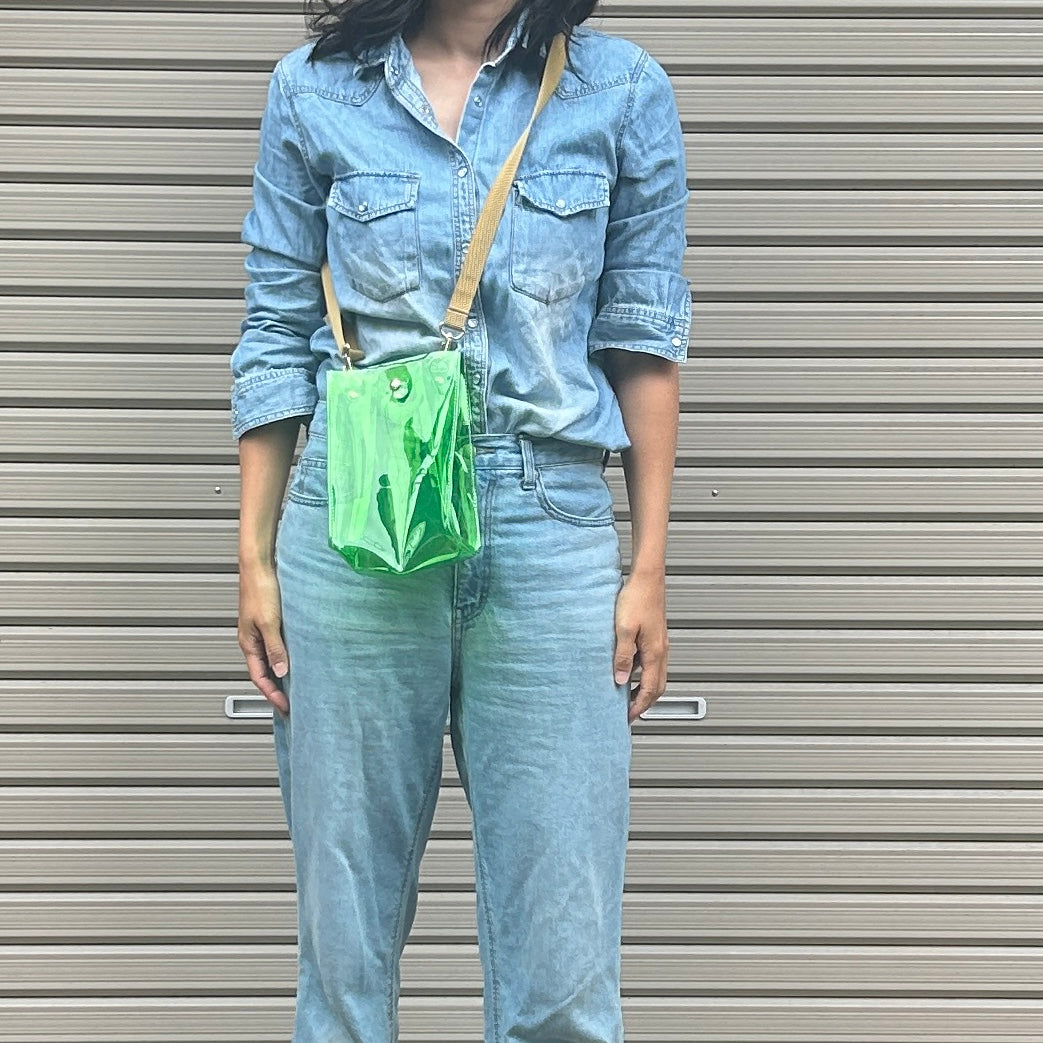 Colored PVC/Tumbler Pochette Grass Green