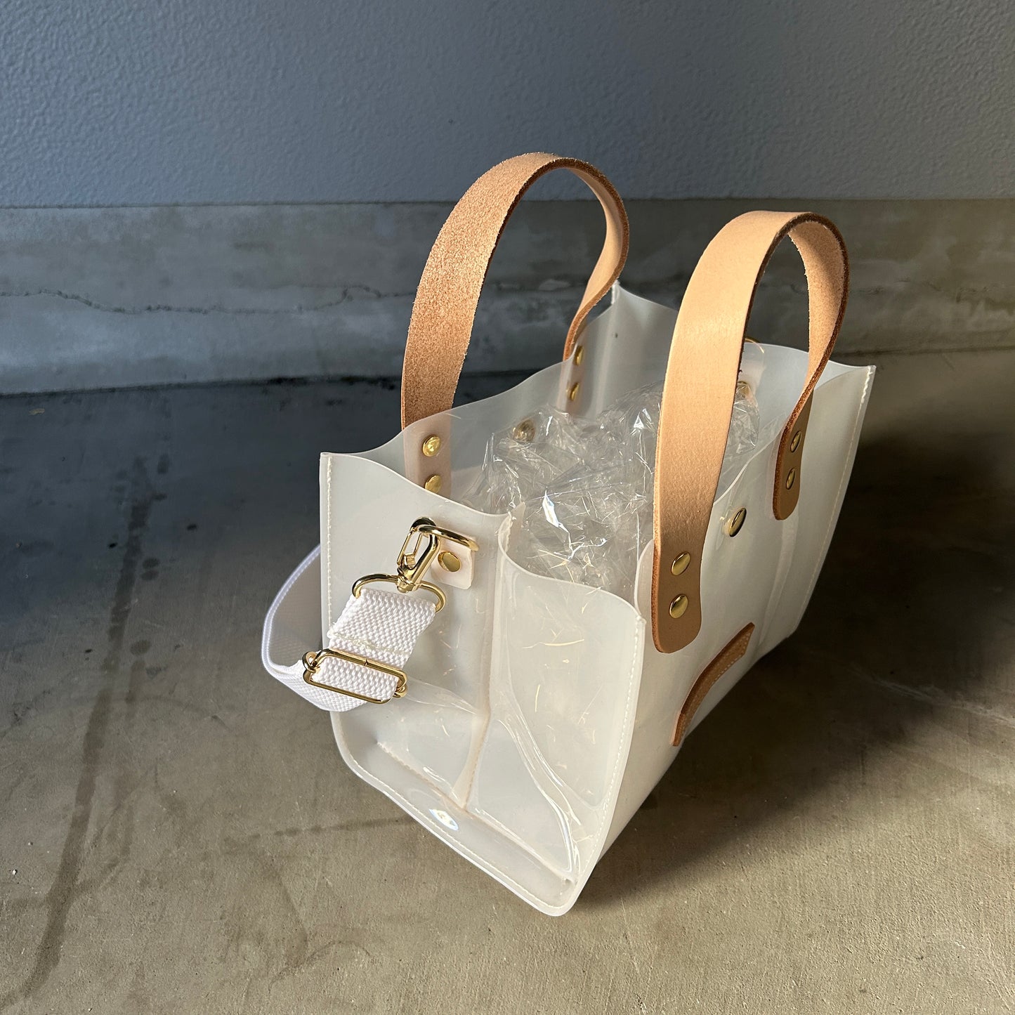 Colored PVC(LeatherHandle)ToteS/White