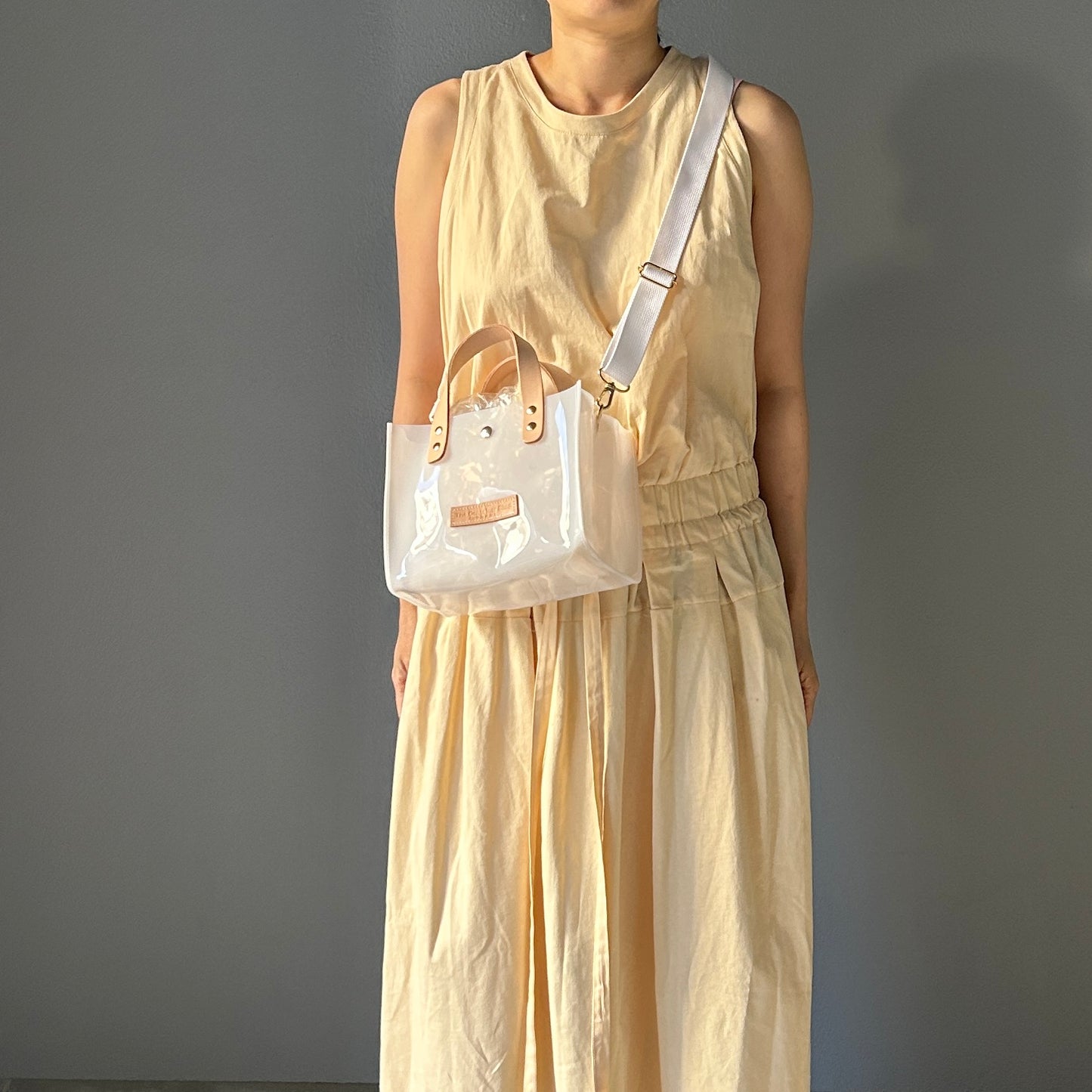 Colored PVC(LeatherHandle)ToteS/White