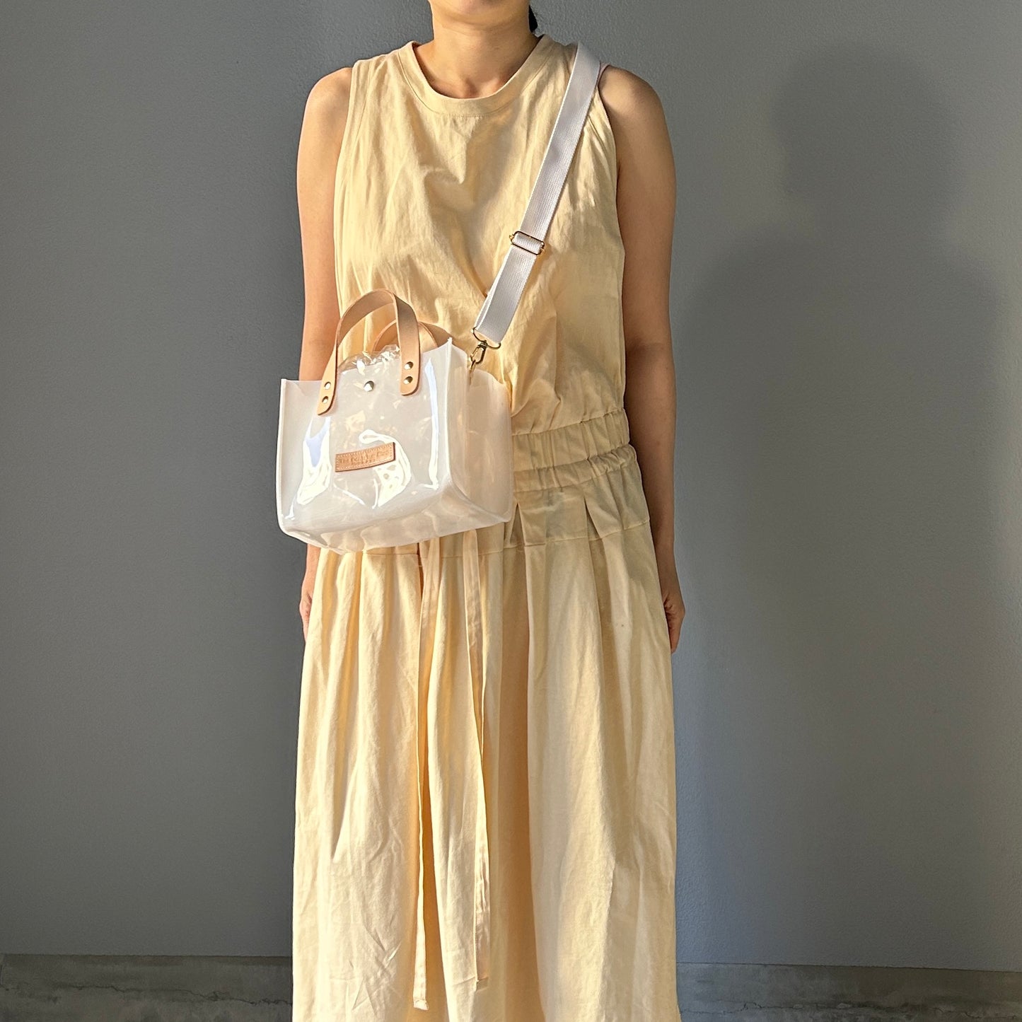 Colored PVC(LeatherHandle)ToteS/White
