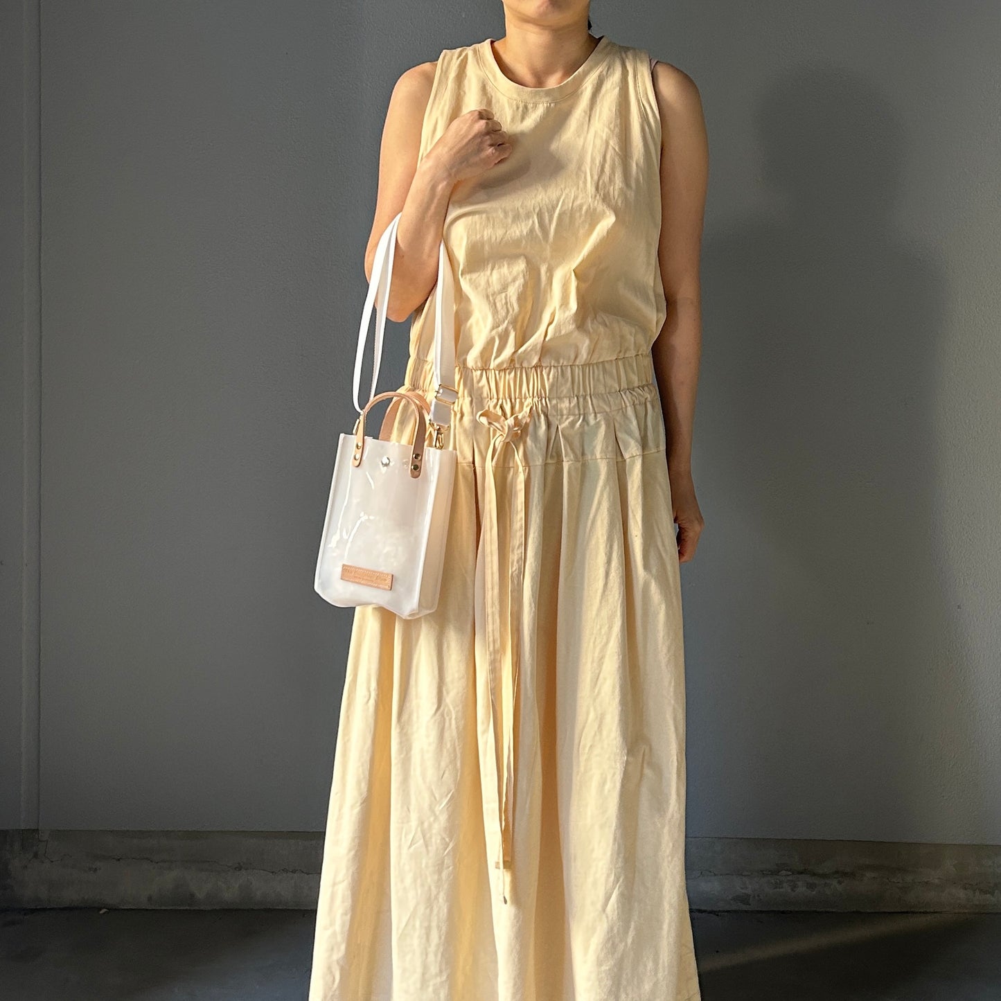 Colored PVC(LeatherHandle)Pochette/White