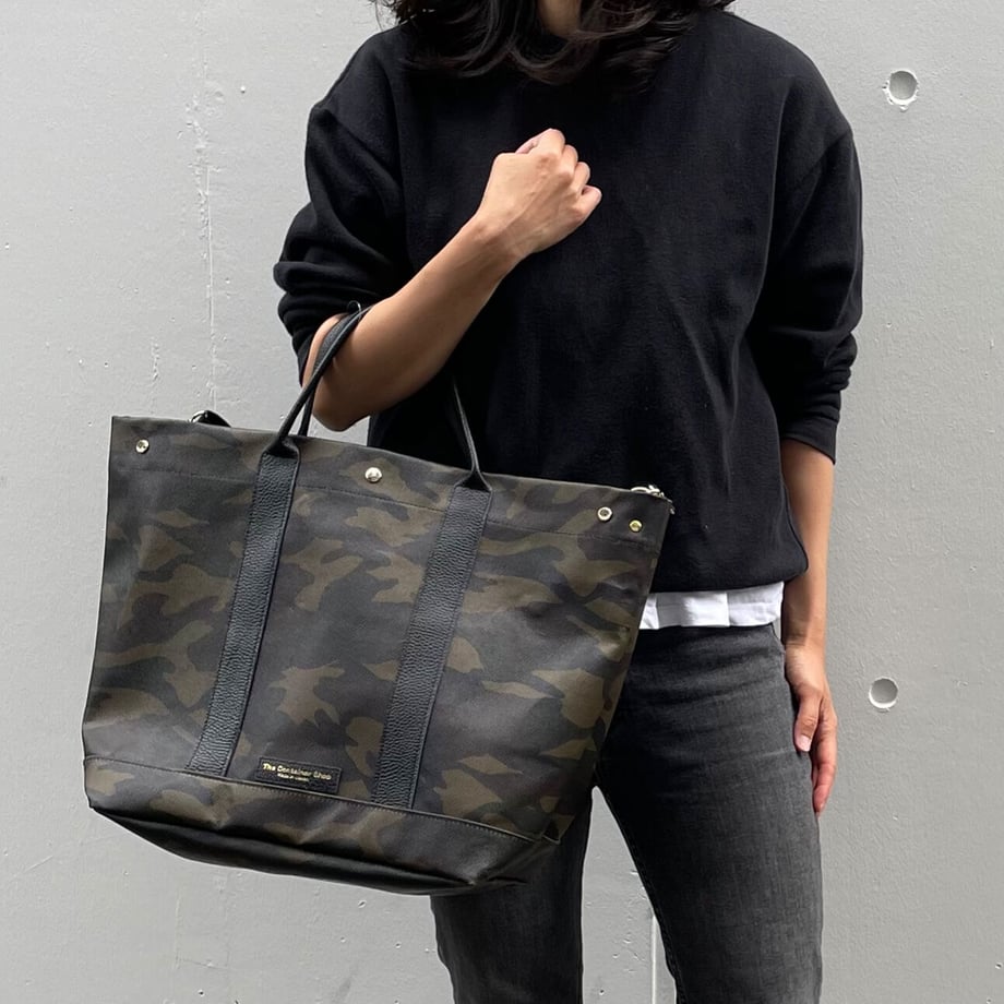 "Lightweight and wipeable" Coated PVC Camouflage (TOTE L)