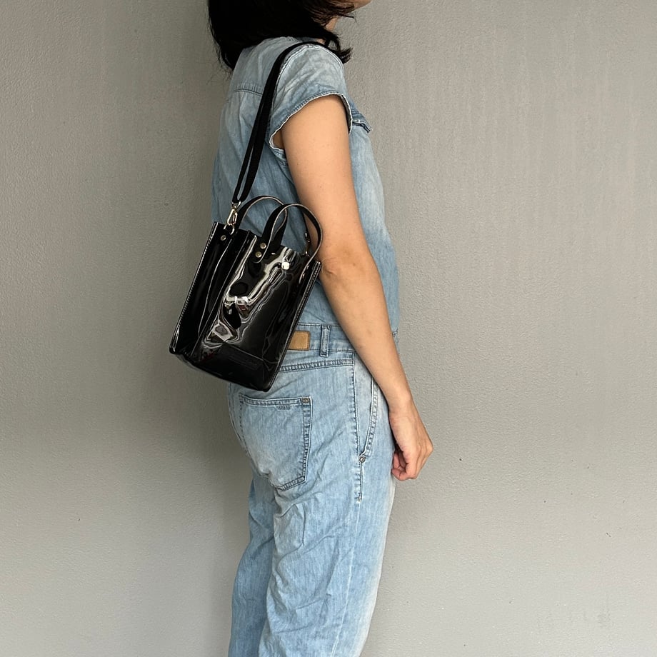 Colored PVC(LeatherHandle)Pochette/Black