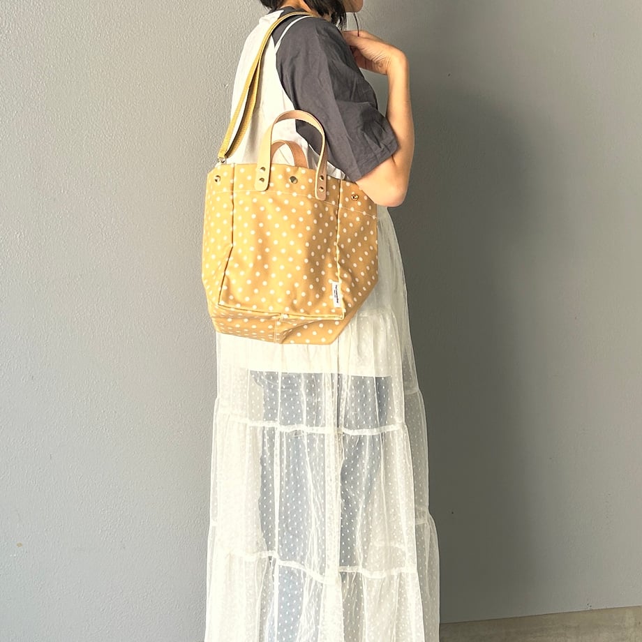 "Wipeable" Coated PVC (SQ) Polka dot pattern
