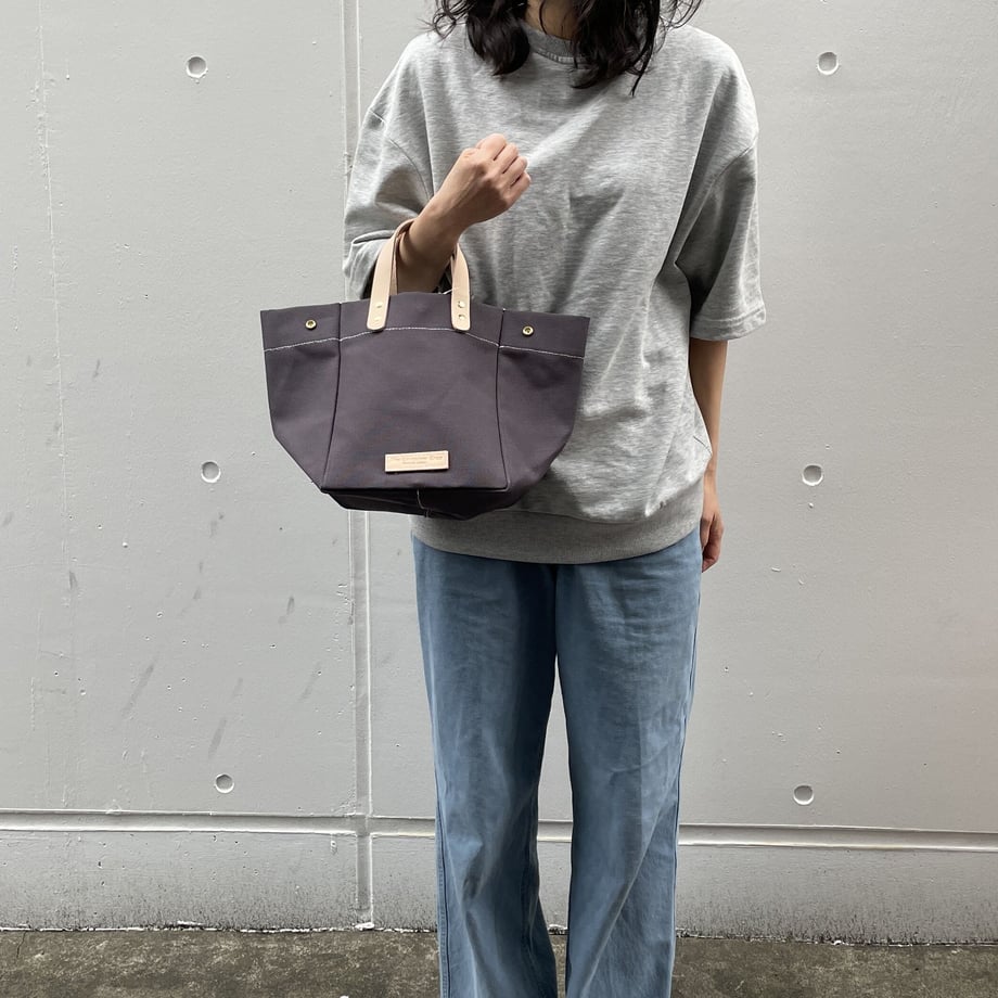 CANVAS/STANDARD (SQ)