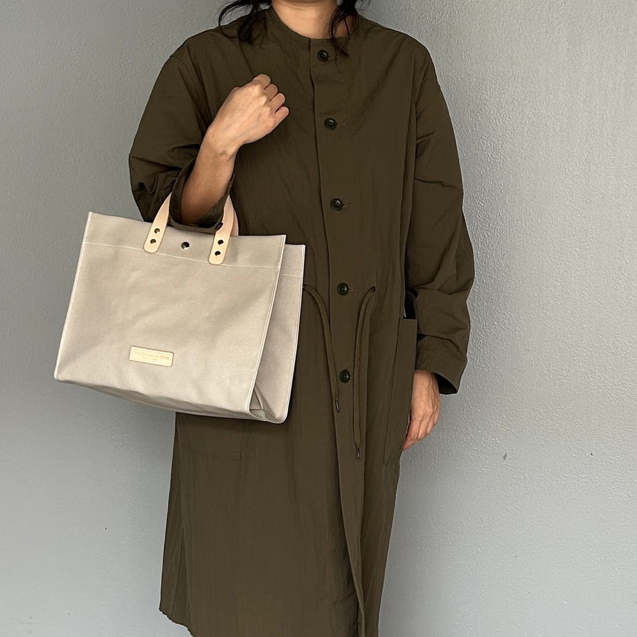 「軽くて拭ける」Coated PVC(レクタングルL)SILVER GREY(