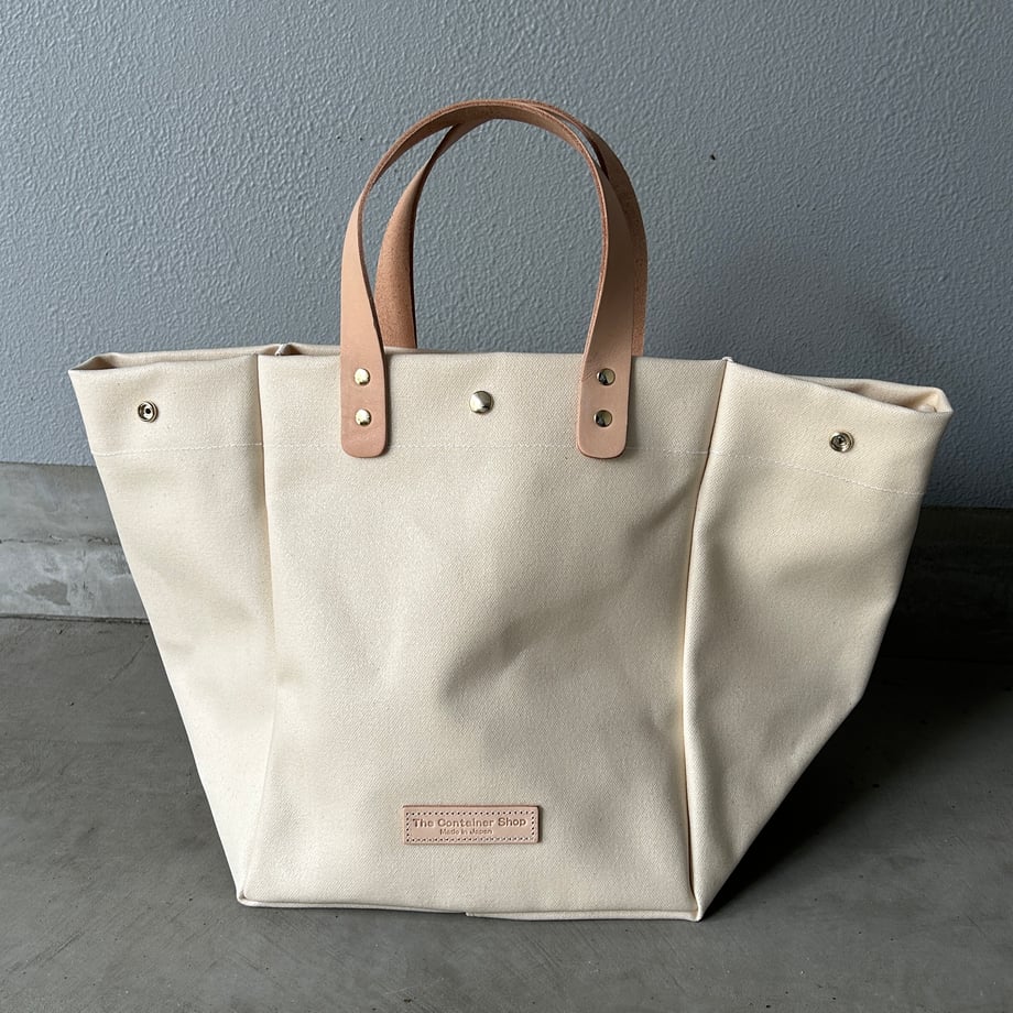 "Lightweight and wipeable" Coated PVC (SQ) IVORY