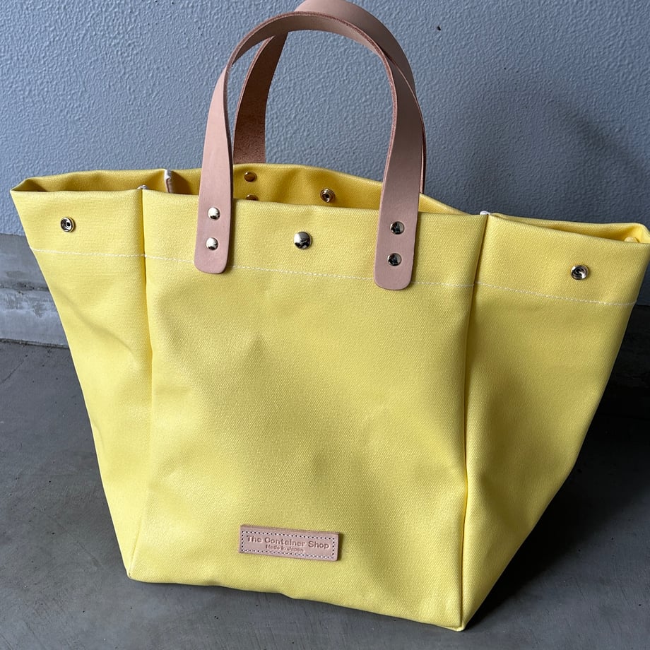 "Lightweight and easy to wipe" Coated PVC (SQ) CREAM YELLOW