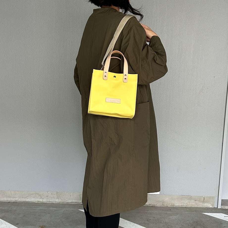 "Lightweight and wipeable" Coated PVC (Rectangle S) CREAM YELLOW