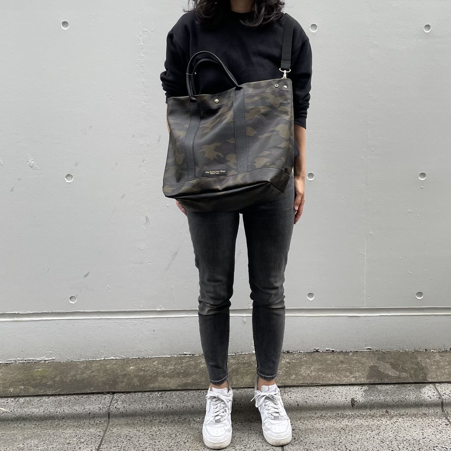 "Lightweight and wipeable" Coated PVC Camouflage (TOTE L)