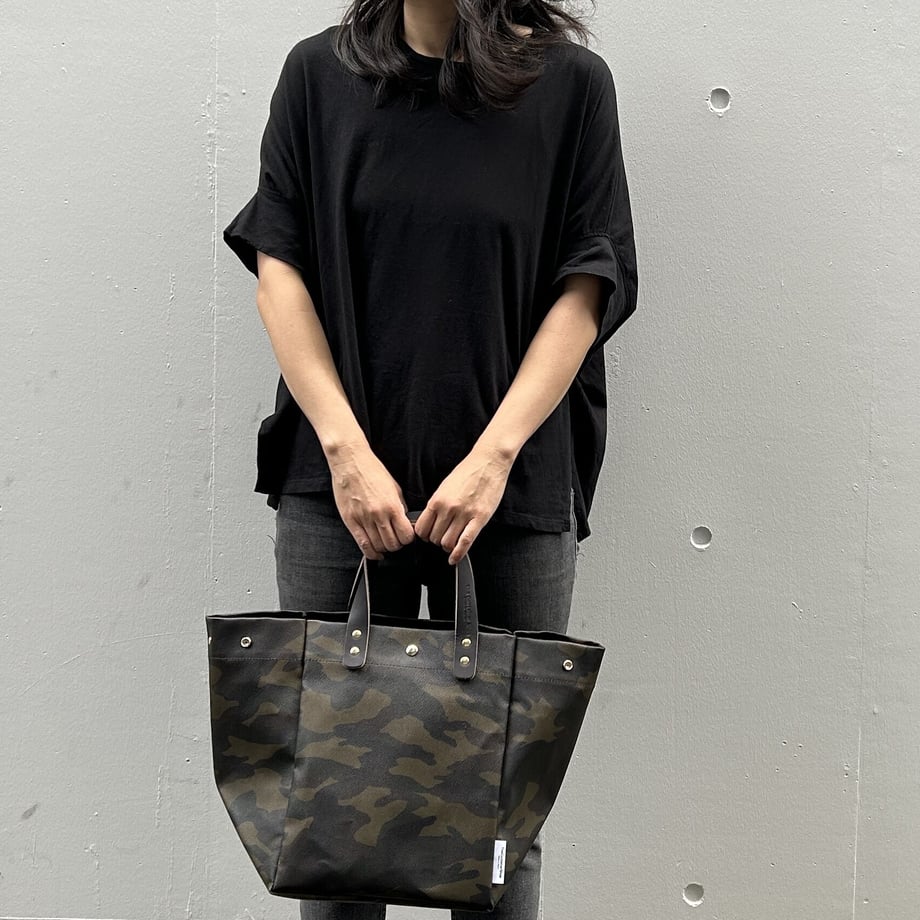 <10月発送>予約「軽くて拭ける」Coated PVC Camouflage(SQL)