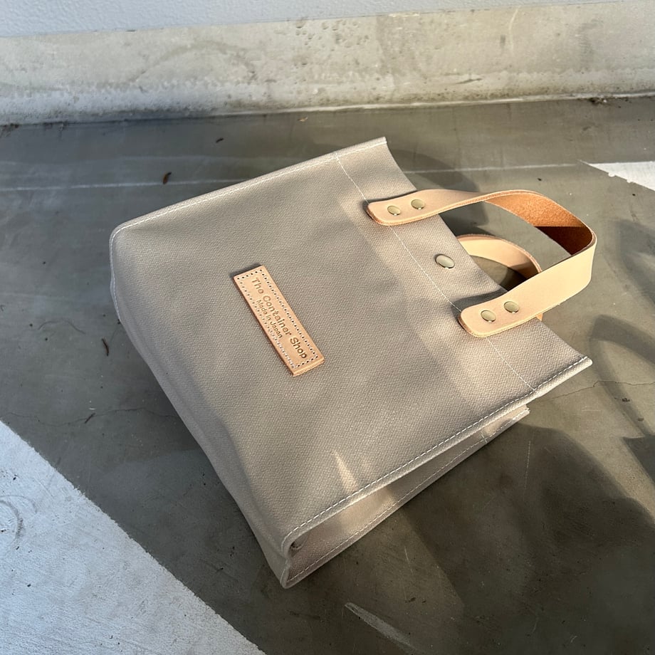 「軽くて拭ける」Coated PVC(レクタングル S)SILVER GREY