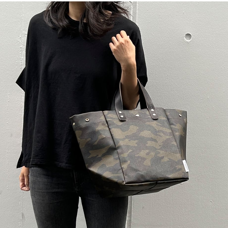 <10月発送>予約「軽くて拭ける」Coated PVC Camouflage(SQL)