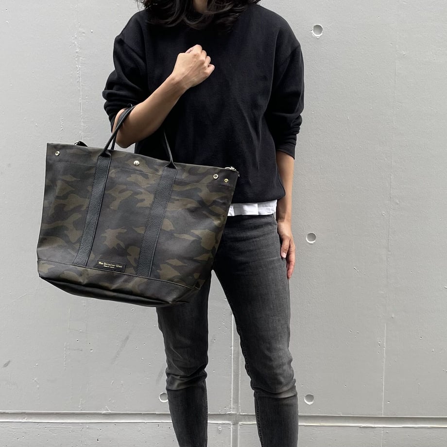 "Lightweight and wipeable" Coated PVC Camouflage (TOTE L)