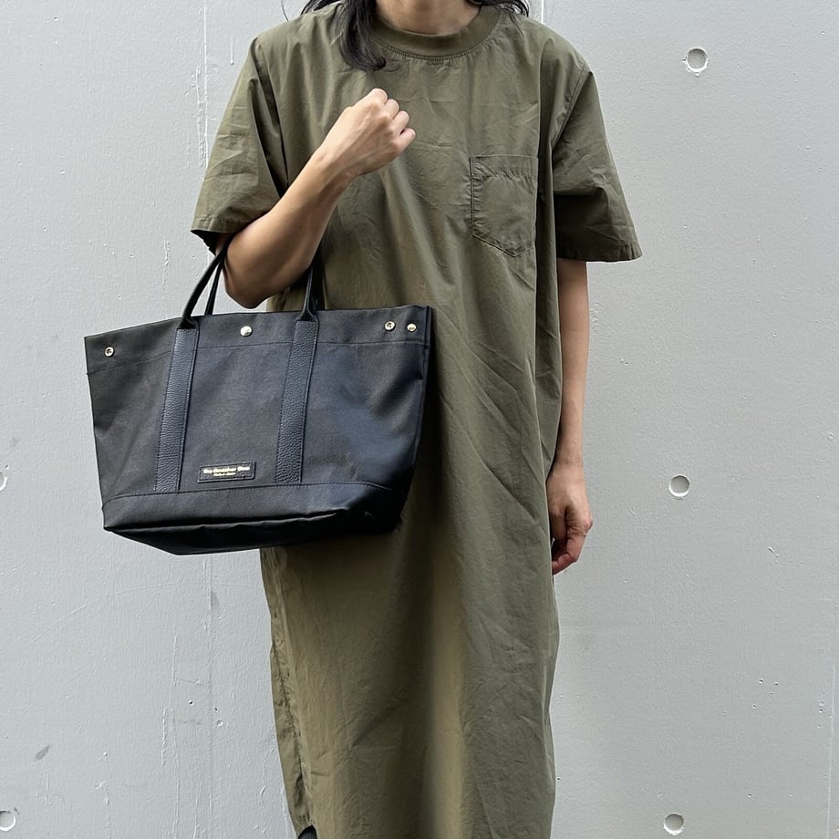 「軽くて拭ける」Coated PVC Camouflage(TOTE M)