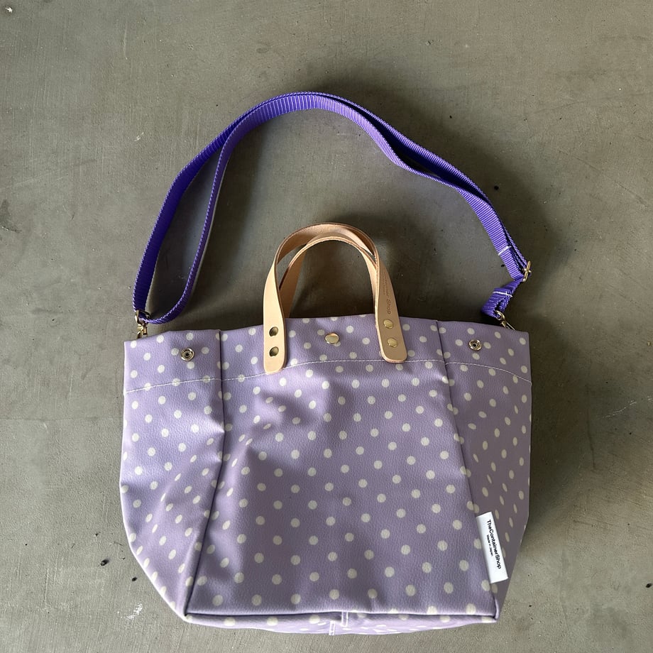 "Wipeable" Coated PVC (SQ) Polka dot pattern
