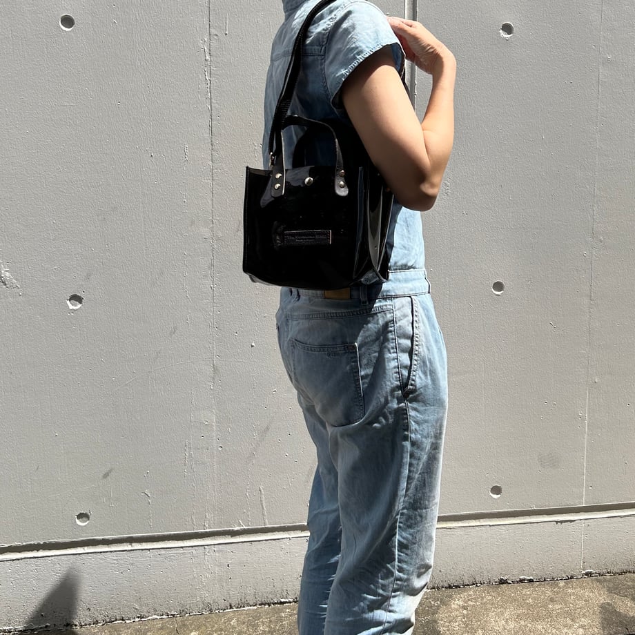 Colored PVC clear bag (tote S) Black