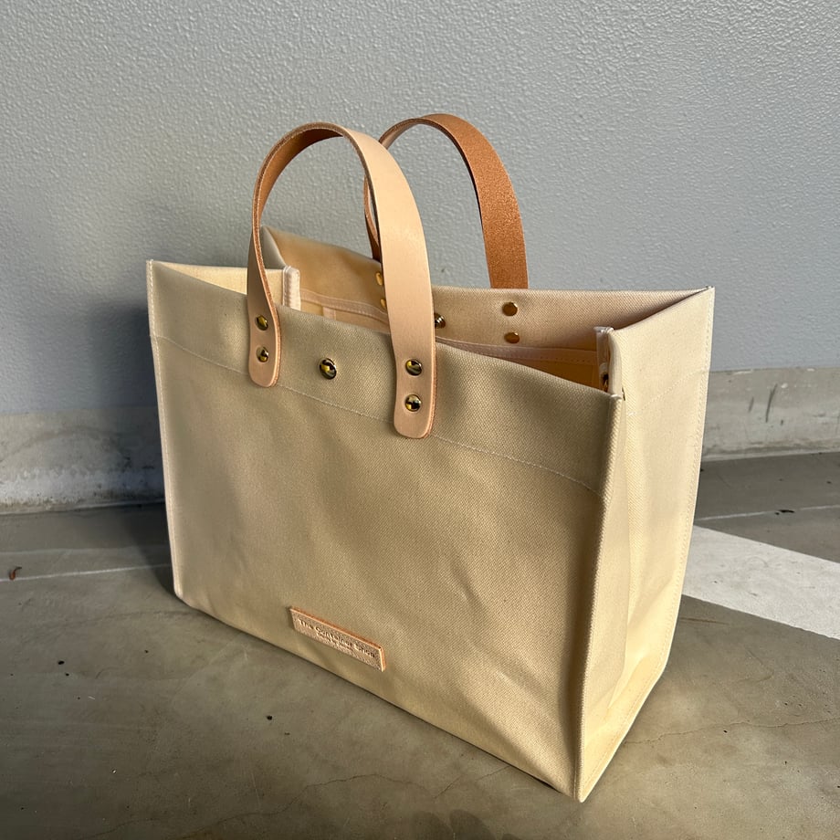 「軽くて拭ける」Coated PVC(レクタングルL)IVORY