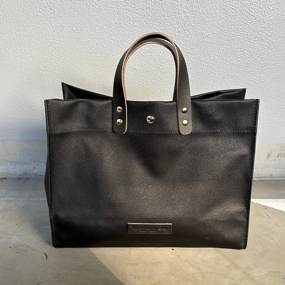 "Lightweight and wipeable" Coated PVC (Rectangle L) BLACK