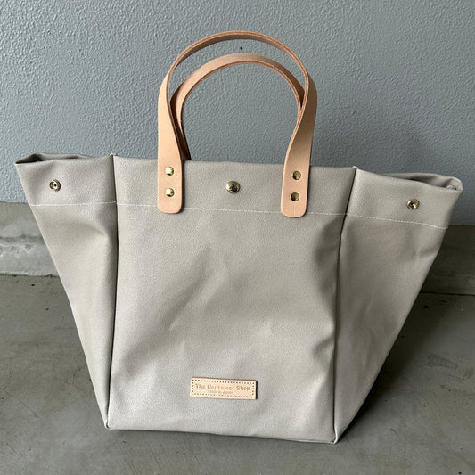 「軽くて拭ける」Coated PVC(SQL)SILVER GREY