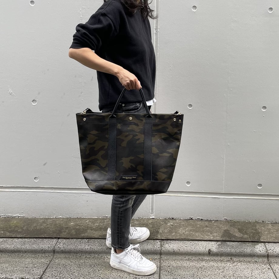 "Lightweight and wipeable" Coated PVC Camouflage (TOTE L)