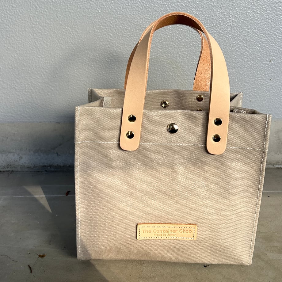 「軽くて拭ける」Coated PVC(レクタングル S)SILVER GREY