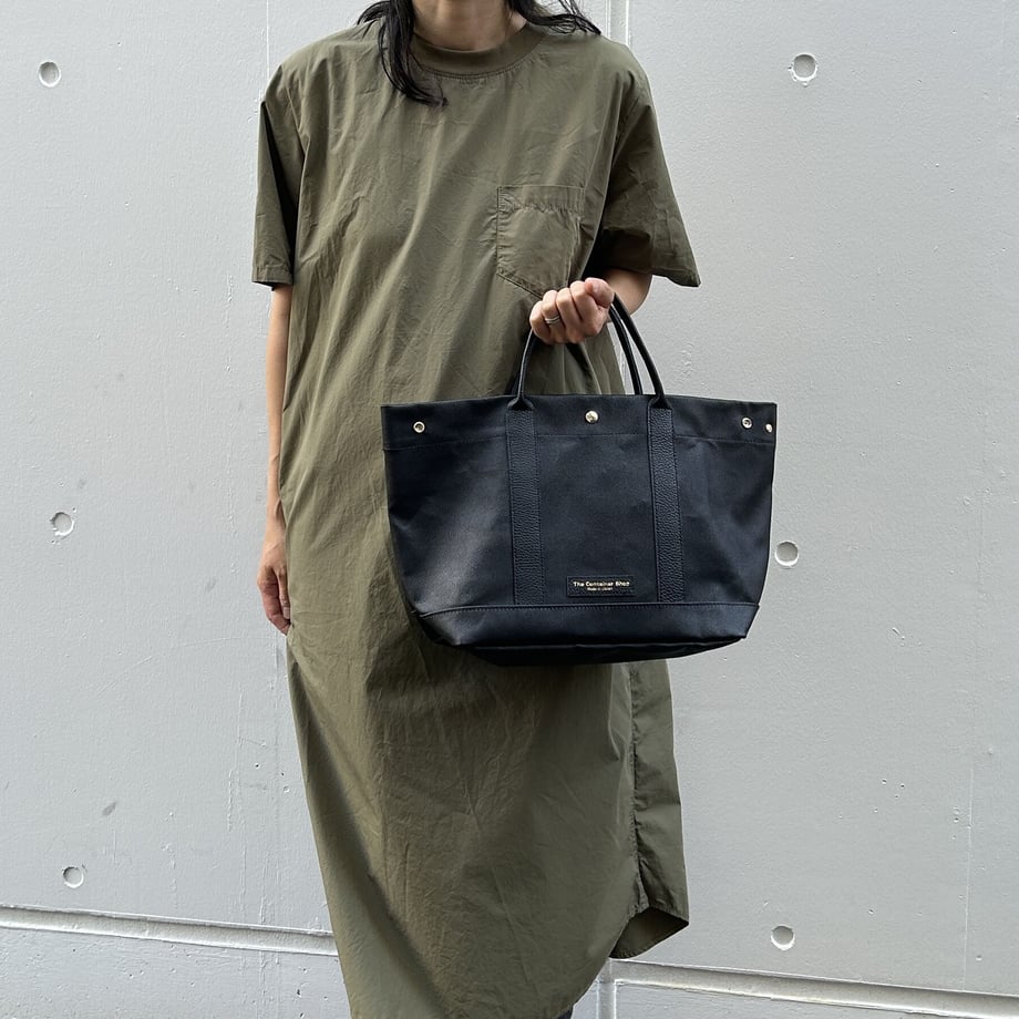 「軽くて拭ける」Coated PVC Camouflage(TOTE M)