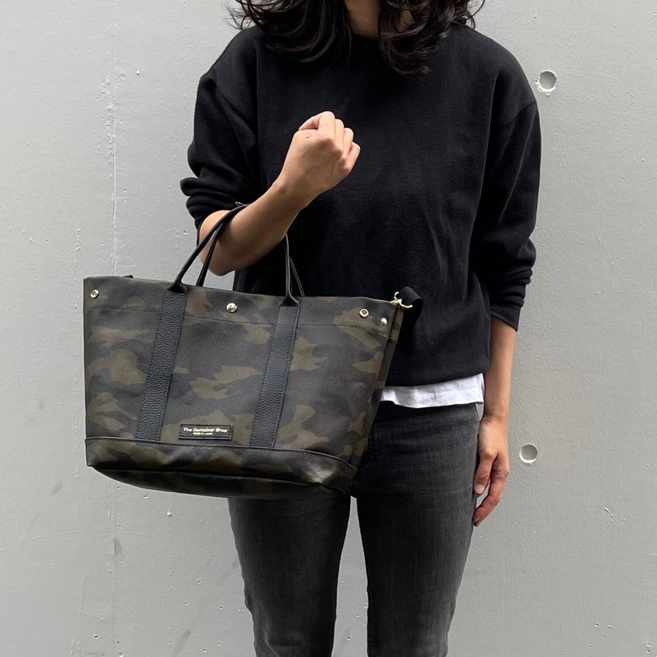「軽くて拭ける」Coated PVC Camouflage(TOTE M)