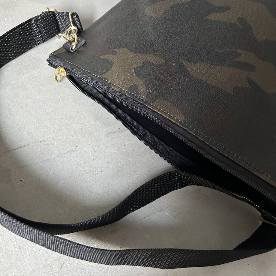 "Lightweight and Wipeable" Coated PVC (POCHETTE) Camouflage