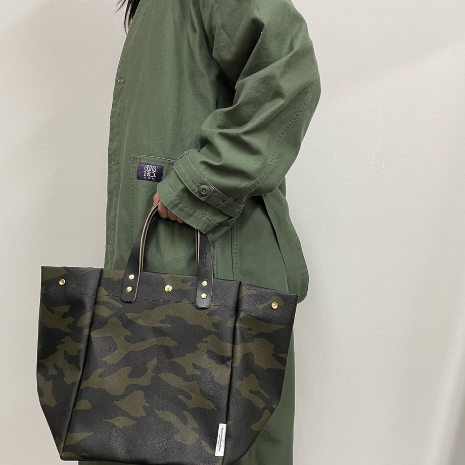<10月発送>予約「軽くて拭ける」Coated PVC Camouflage(SQL)
