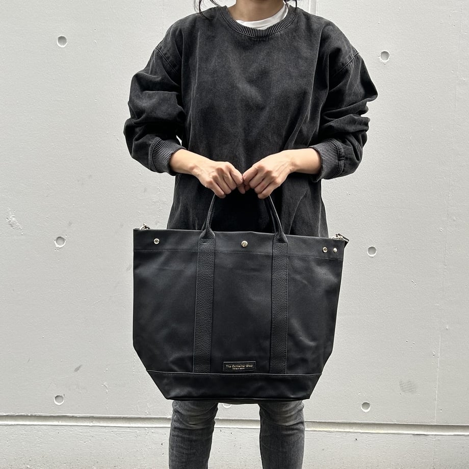 「軽くて拭ける」Coated PVC(TOTE L) Black