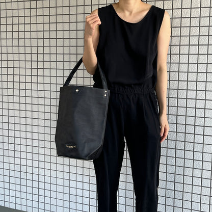  "Lightweight and wipeable" black camouflage PVC processed (one-shoulder) small)