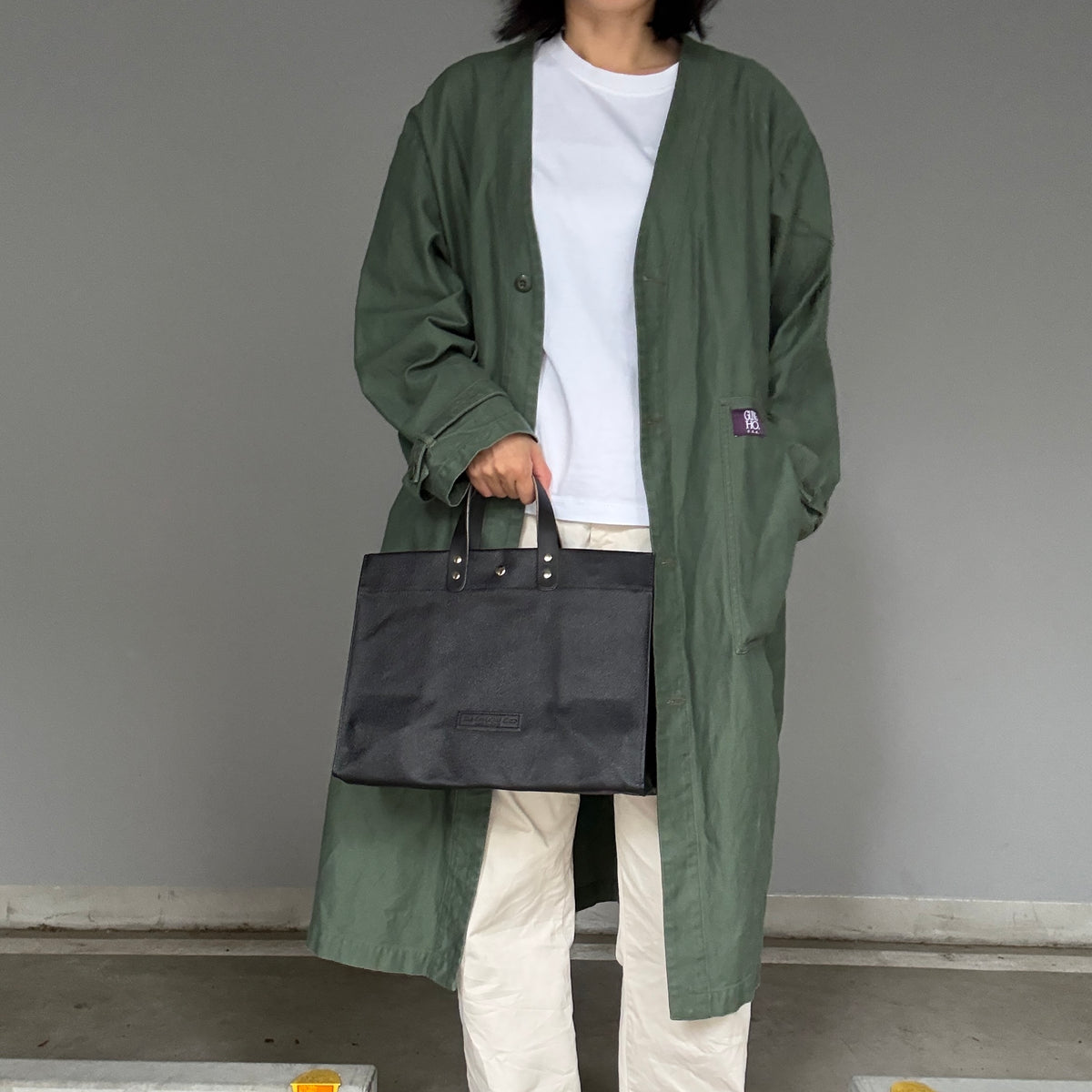 「軽くて拭ける」Coated PVC（レクタングル L）Black