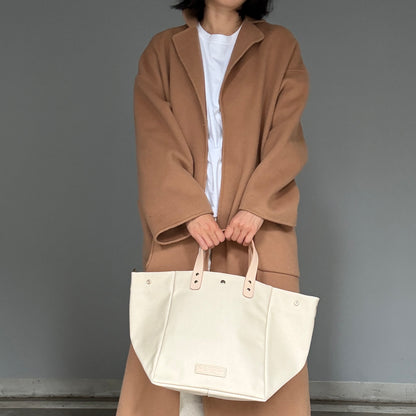 「軽くて拭ける」Coated PVC（SQL）Ivory